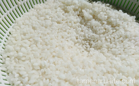 白くなった洗い米